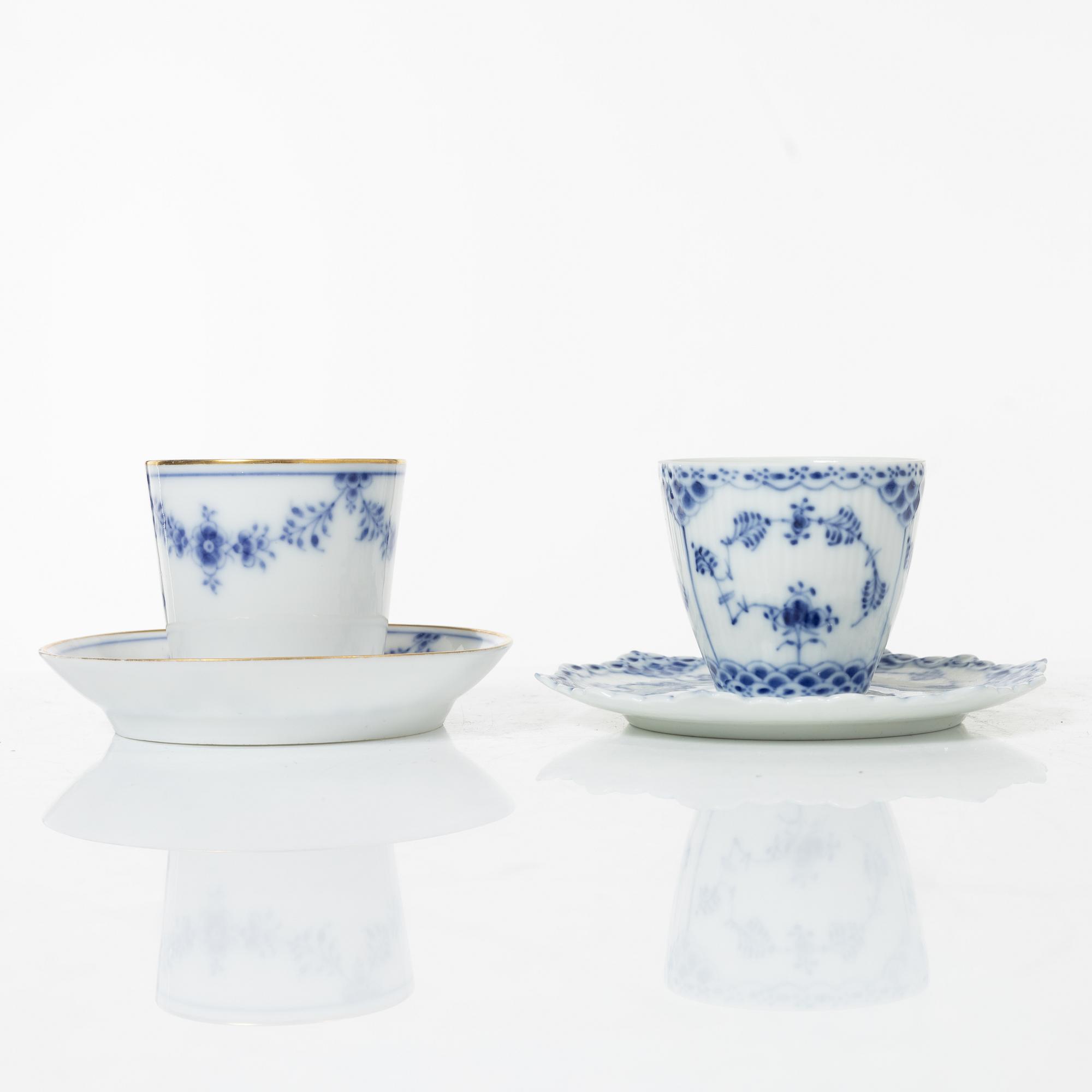 Royal Copenhagen 9 service pieces.