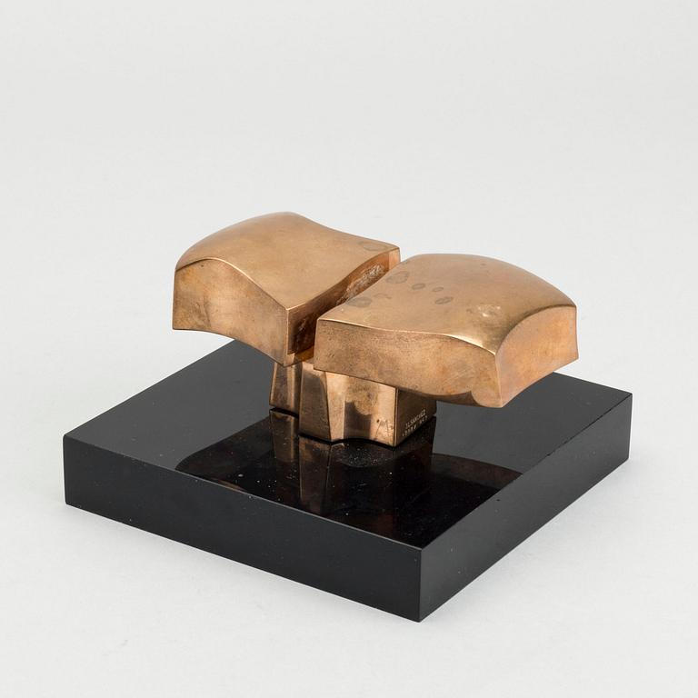 JOSÉ LUIS SANCHEZ, bronze, sculpture signed and numbered 1000/962.