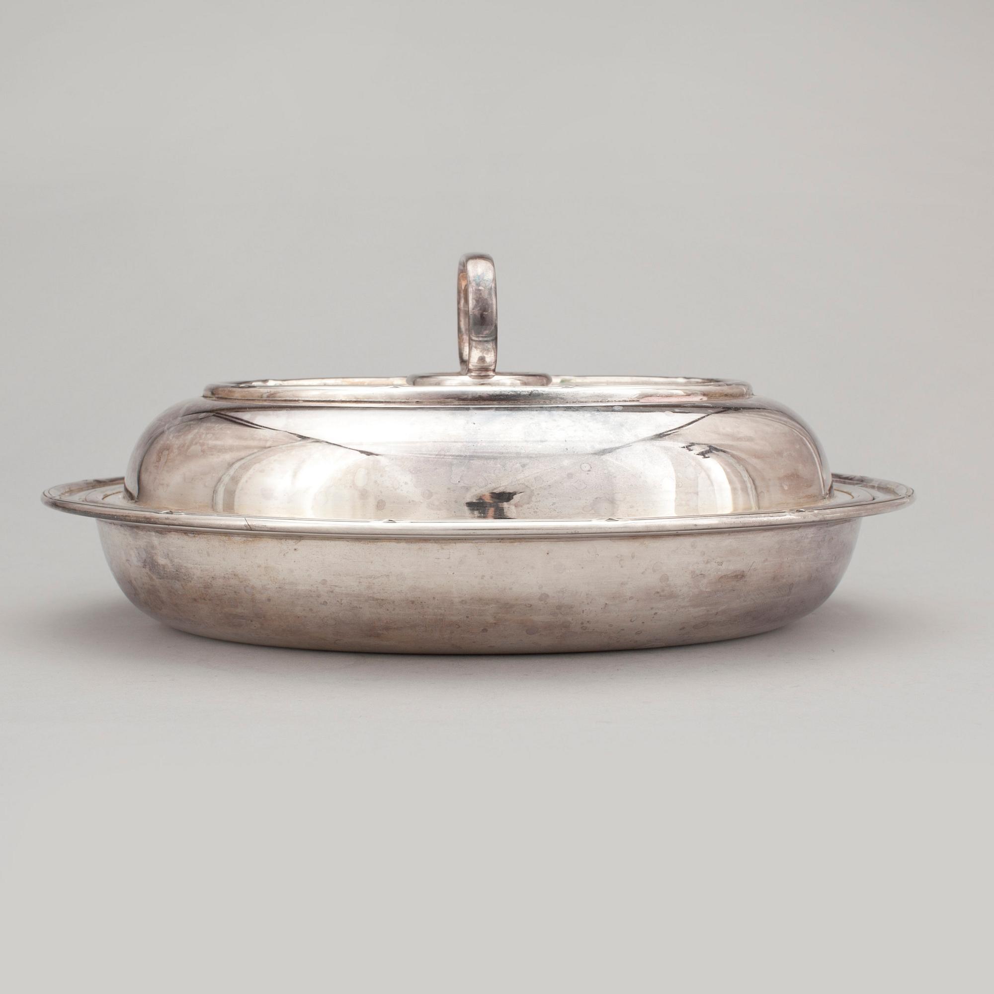 KAROTT med LOCK, nysilver. 1900-tal.