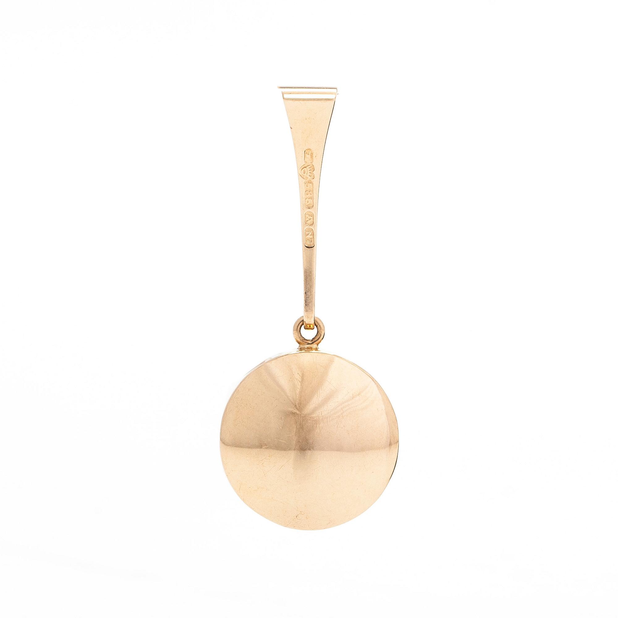 Elis Kauppi, A 14K gold pendant with a rock crystal. Kupittaan kulta, Turku 1966.