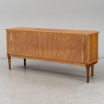 SIDEBOARD, gustaviansk stil, 1900-talets andra hälft.