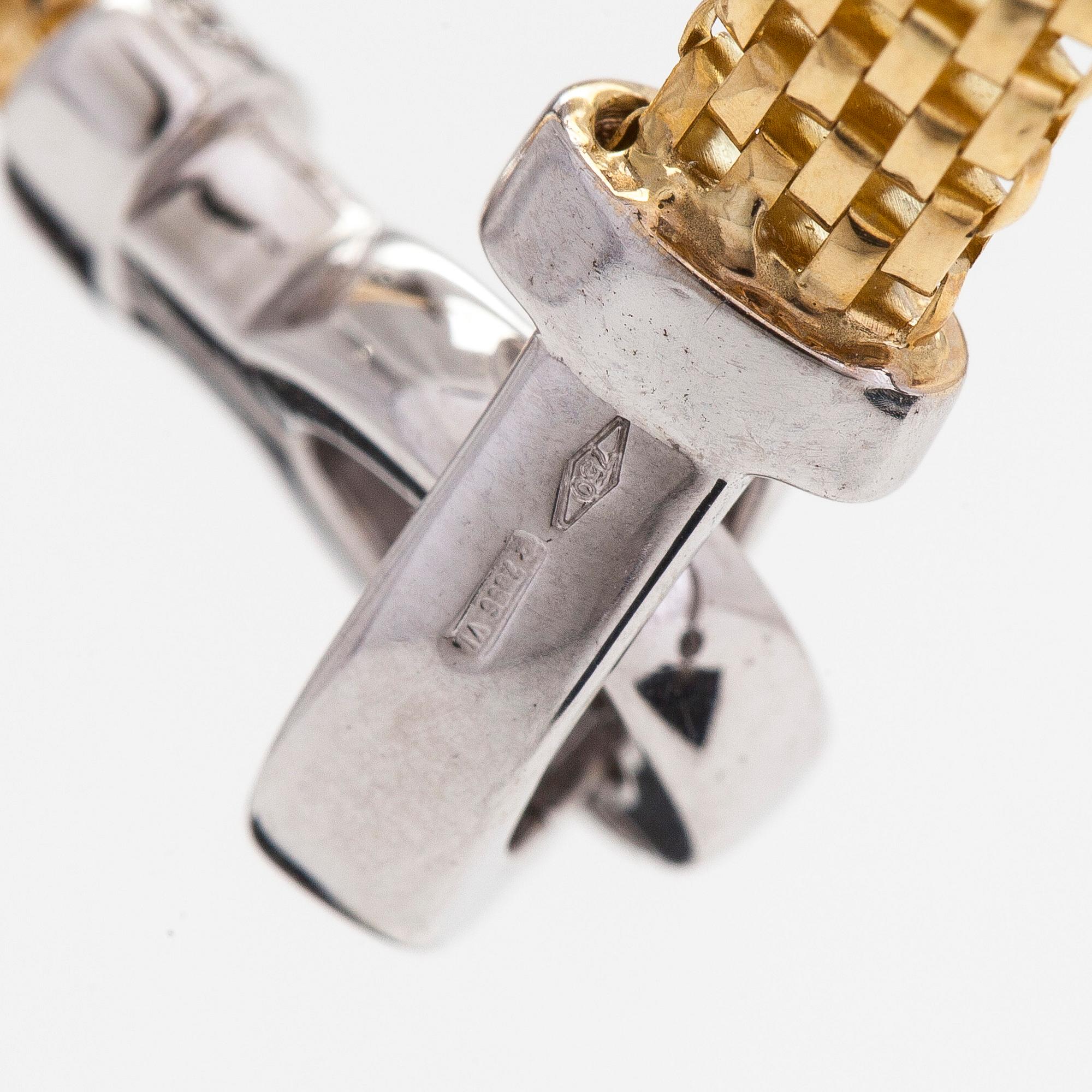 Halsband, 18K guld/vitguld, diamanter totalt ca 0.21 ct, Italien.