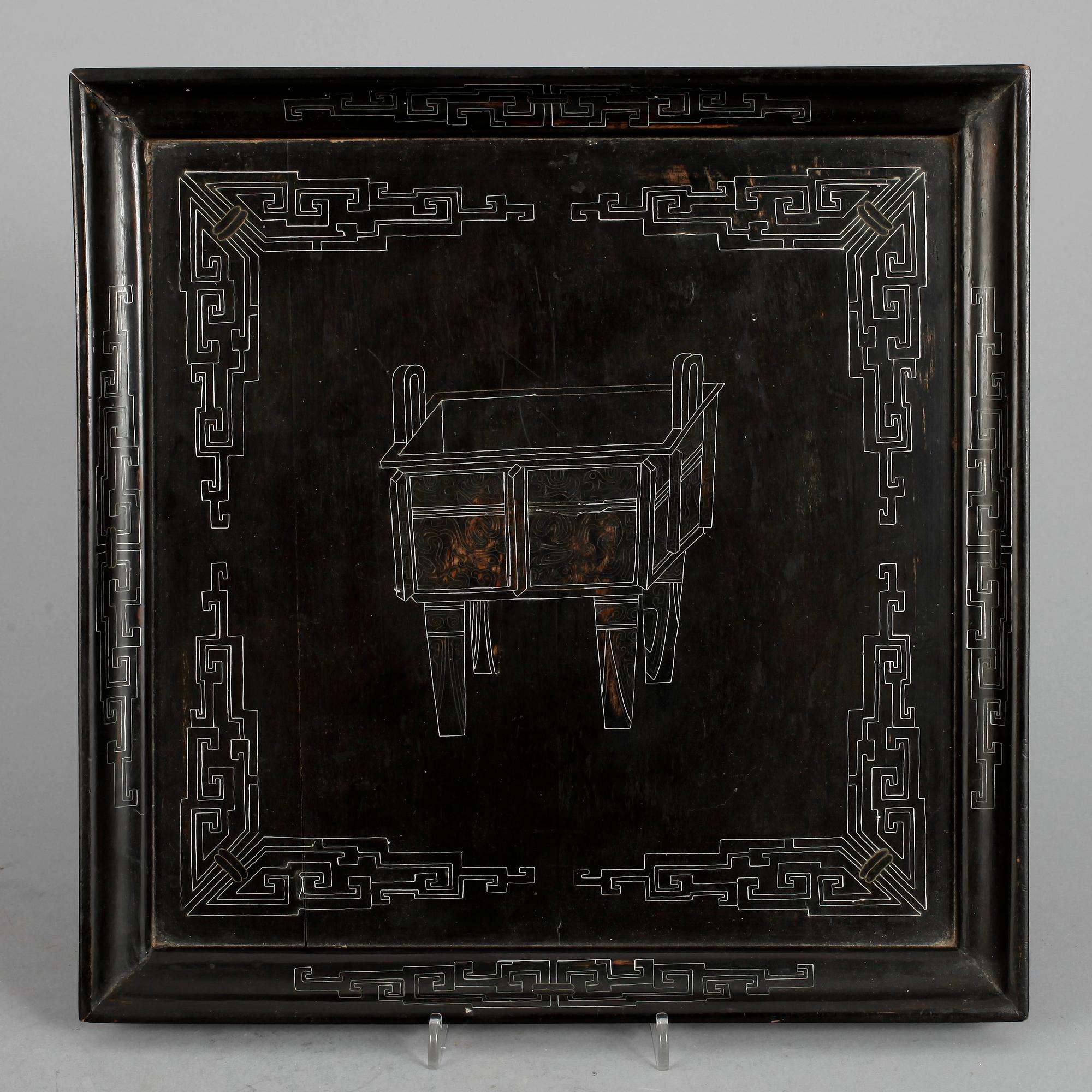 BRICKOR, två stycken, hardwood. Sen Qing dynasti (1644-1912).