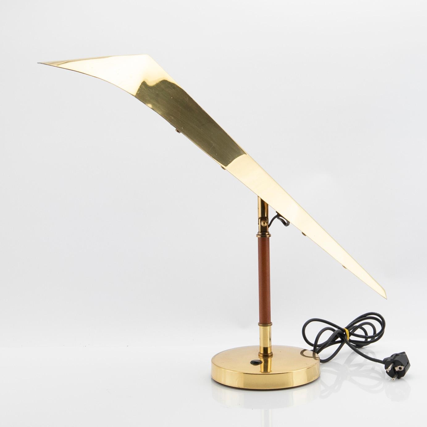 Table lamp, KT-Valaistus, Kone-Tukku Oy, Finland, second half of the 20th century.