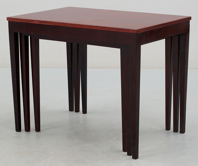 SATSBORD, 3 delar, 1900-talets andra hälft.