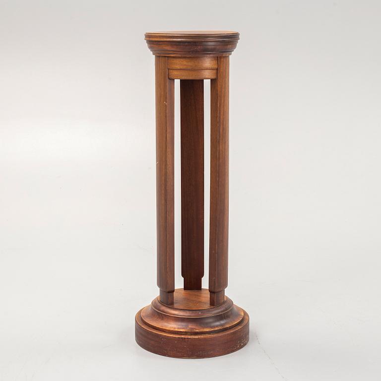 Piedestal, 1900-talets början.