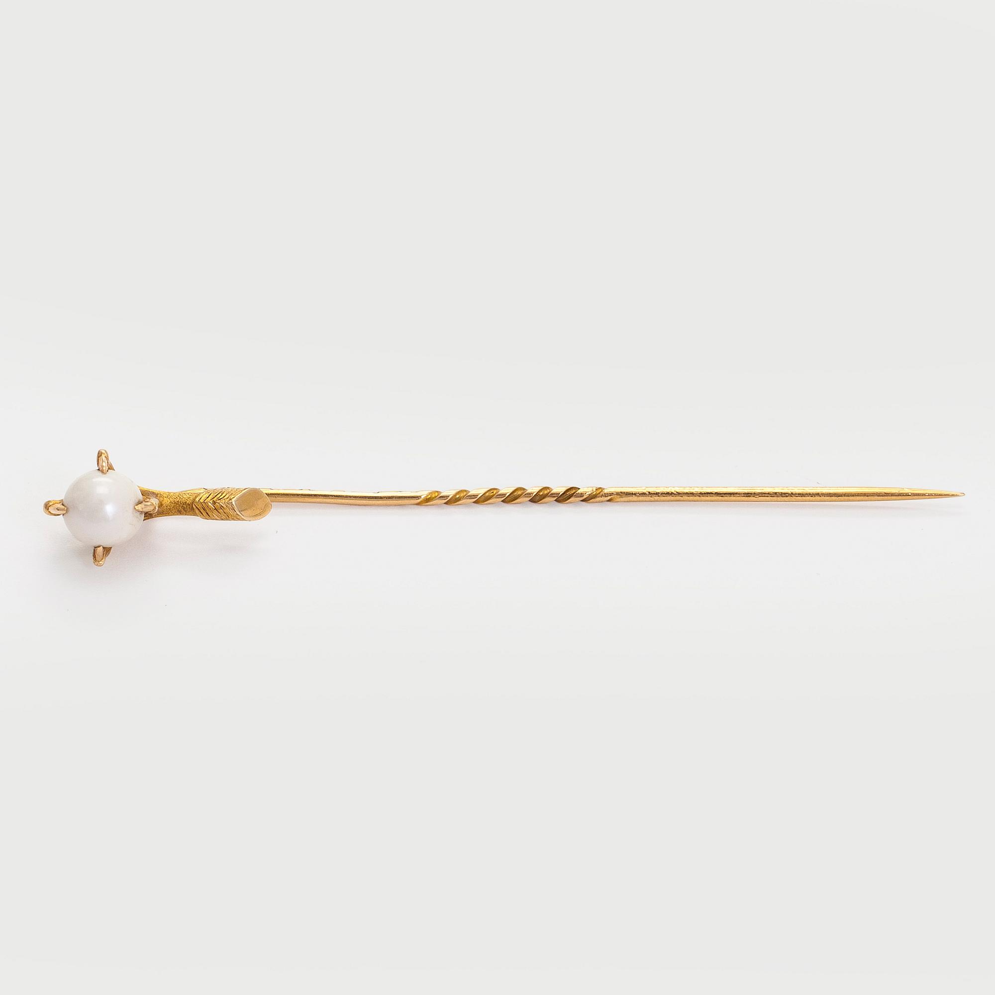 Tie pin, pearl, 18K gold, Finska Guldsmeds Ab, Helsinki 1912.