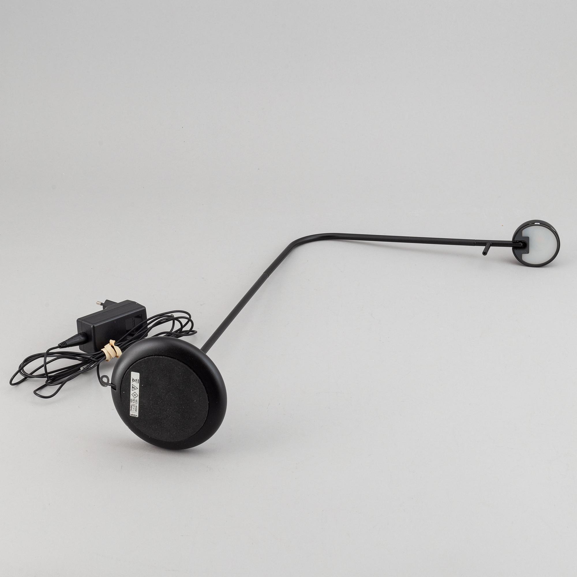 Ichiro Iwasaki, "Pin" Skrivbordslampa, Vibia, 2000-tal.