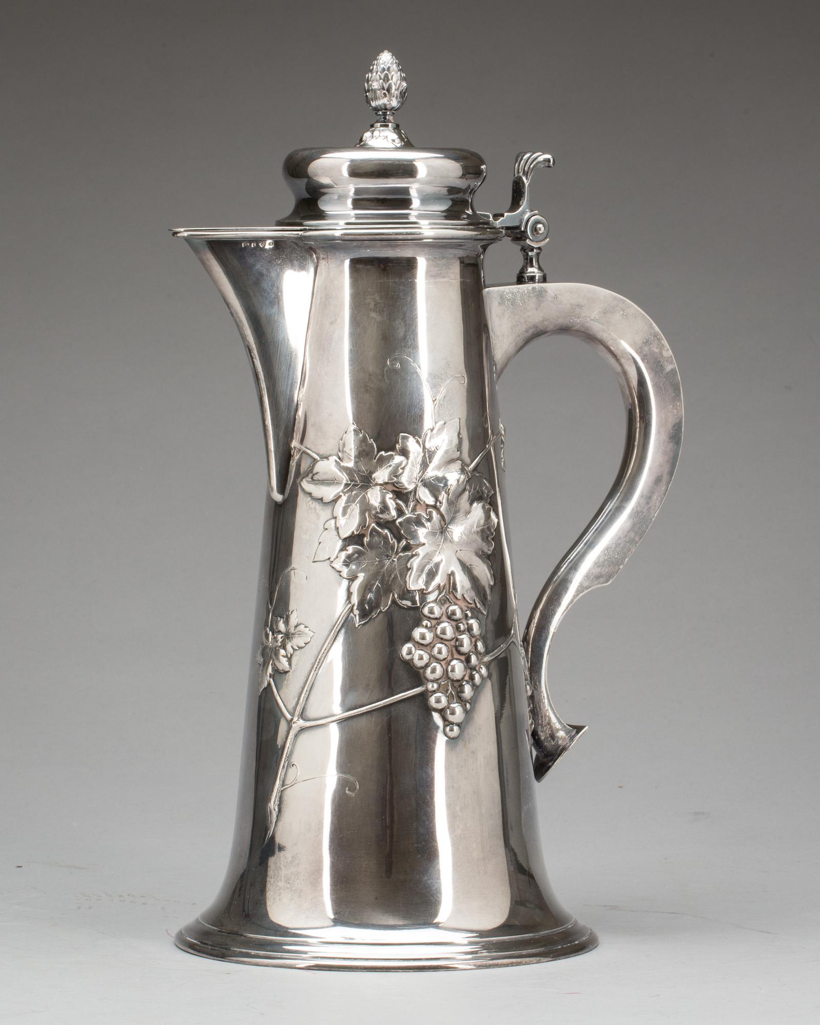 VINKANNA, silver. Emil O Möller(1890-1940) Malmö 1906. Ca 1200g.