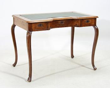 SKRIVBORD, nyrokoko, 1800-talets andra hälft.