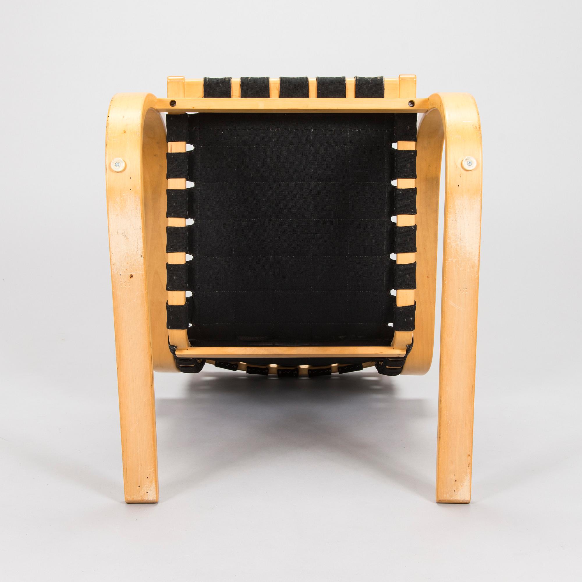 Alvar Aalto, nojatuoli, malli 406, Artek, 1980-luku.
