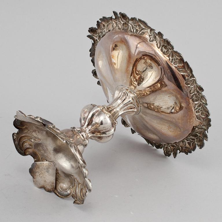 UPPSATSFAT, silver, stämplat AL, Stockholm, 1856. Vikt 315 g.