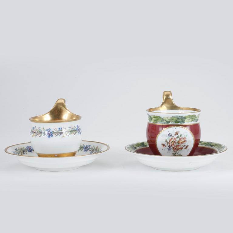 KOPPAR med FAT, 2 st, porslin, bl.a. Berlin, 1800-tal.