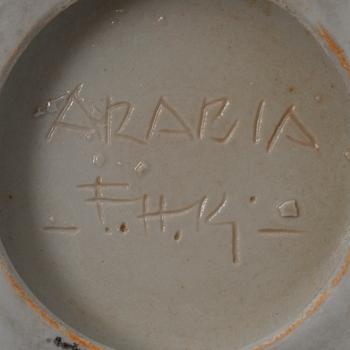 FRIEDL HOLZER-KJELLBERG, KERAMIKSKÅL. Sign. Arabia F.K.H.