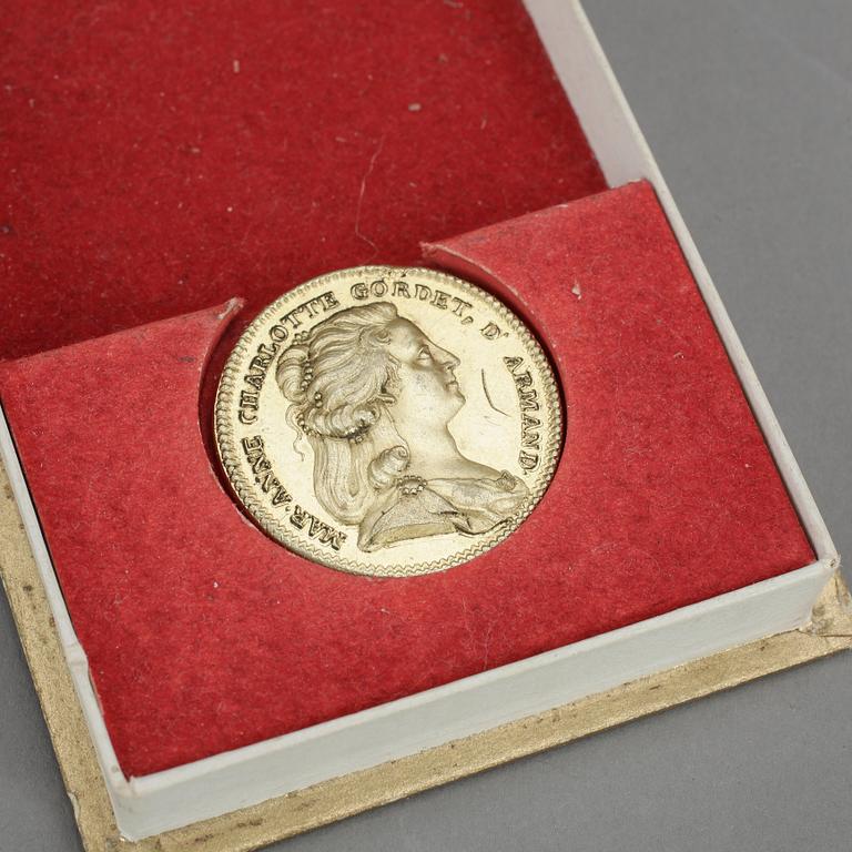 MINNESMEDALJ, guld, Bien Meritee, tot vikt 11 gram.