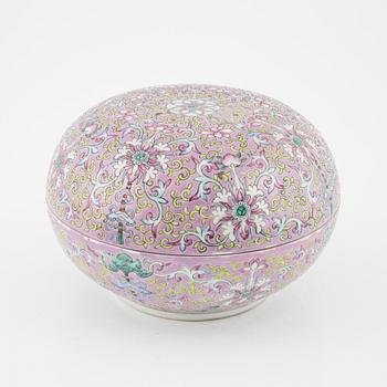 Ask med lock, porslin, Kina, 1800-tal.