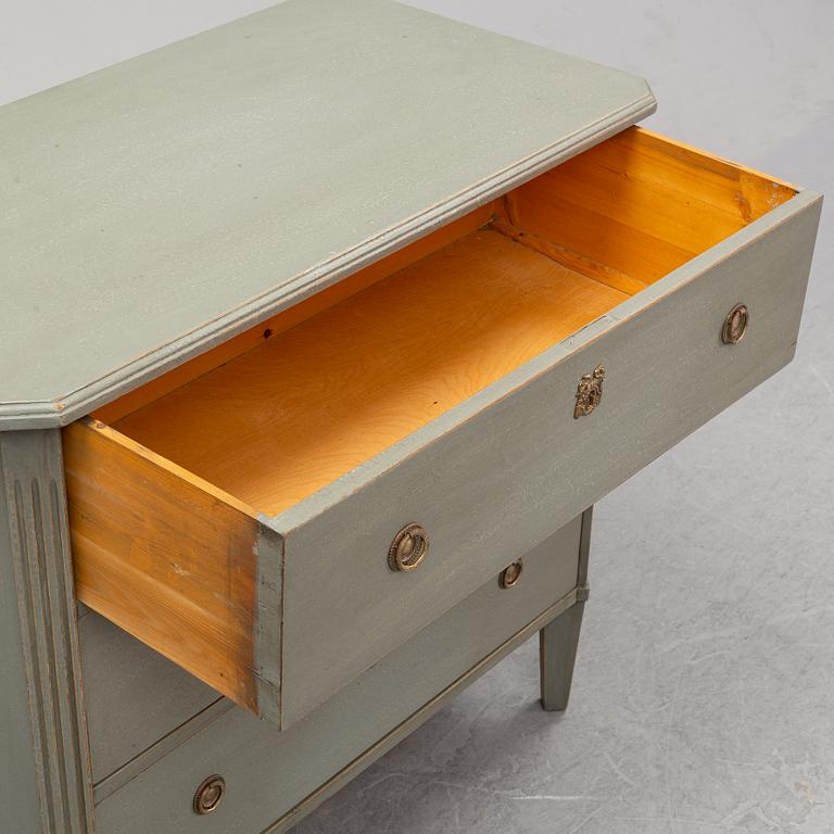 A Gustavian style chest of drawers, first half of the 20t Century.