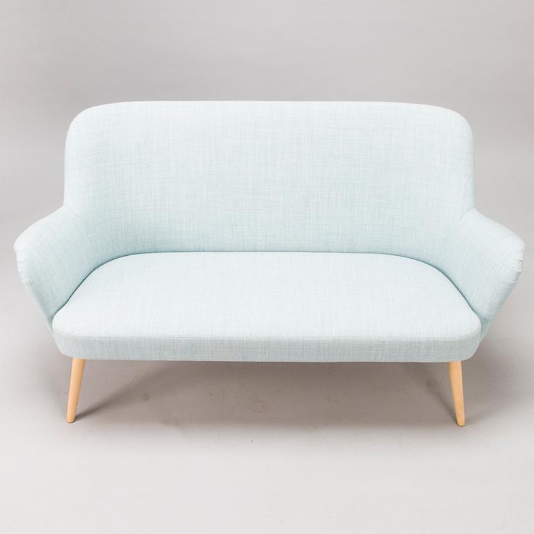 CARL GUSTAF HIORT AF ORNÄS, soffa, "Pedro", Puunveisto Oy - Träsnideri Ab, 1900-talets mitt.