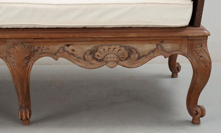 TRÅGSOFFA. Rokokostil. 1800/1900-tal.