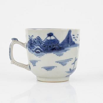 Kaffeservis, porslin, 24 delar, Kina, Qingdynasti, omkring år 1800.