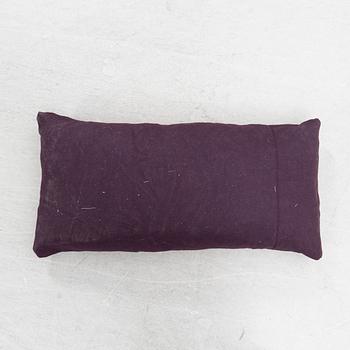 Riding cushion, "Red Lion", Flemish tapestry, first half of the 19th century.