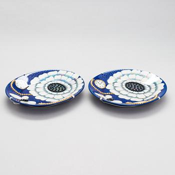 Birger Kaipiainen, Two ceramic dishes signed Birger Kaipiainen, Arabia, Finland.