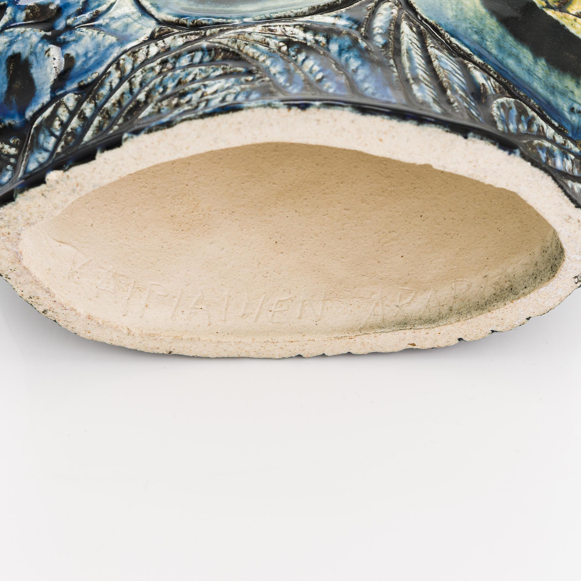 Birger Kaipiainen, a stoneware sculpture signed Kaipiainen Arabia.
