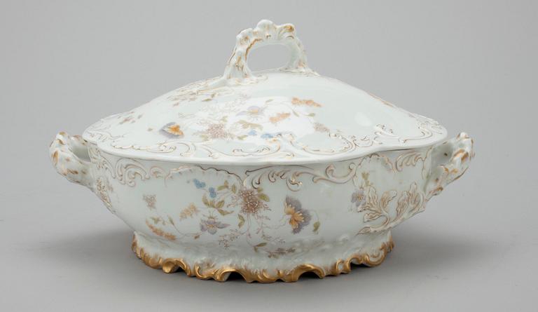 SERVIS, ca 132 delar, porslin, Rosenthal "Louis XIV", 1900-talets början.