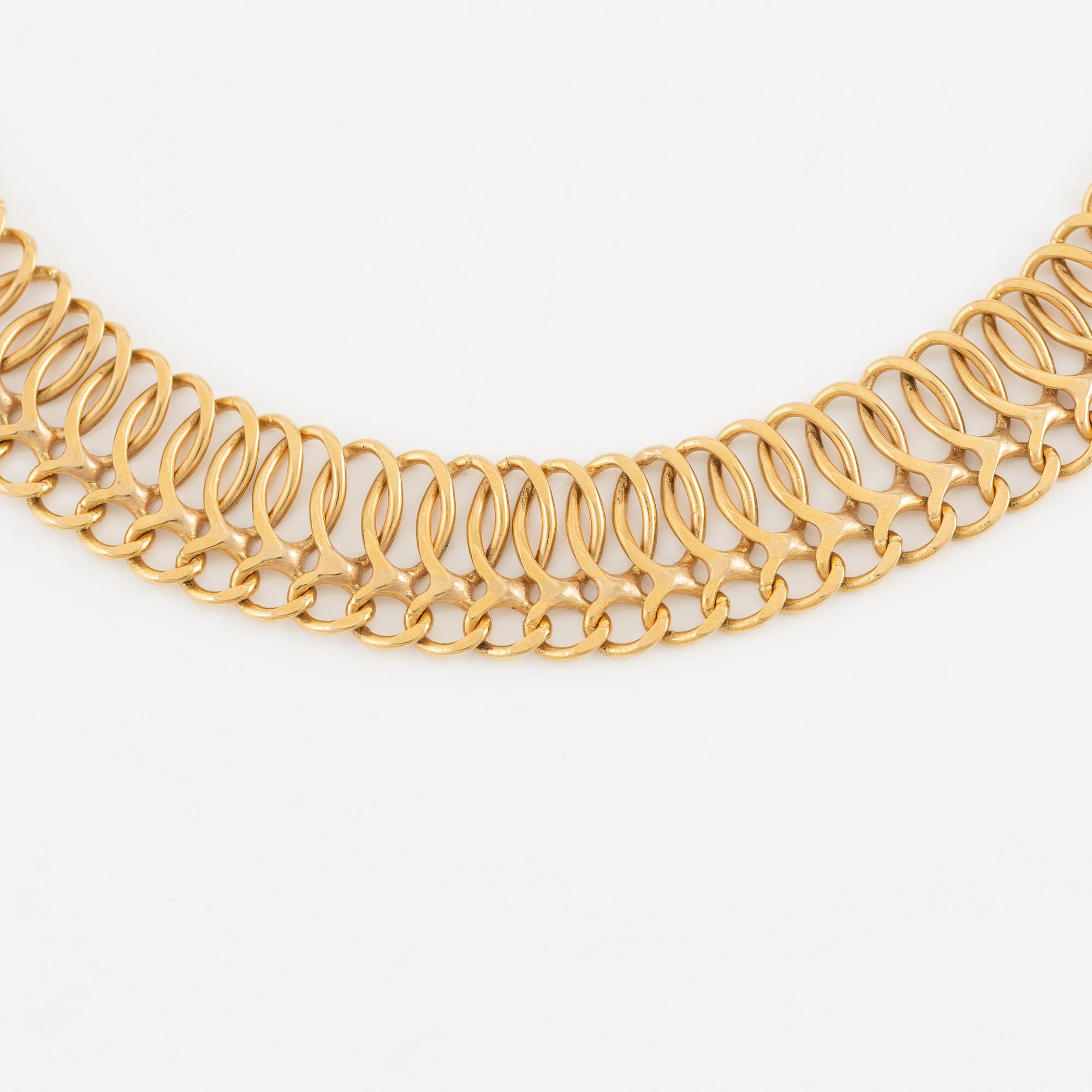 Necklace, 18K gold, circular links.