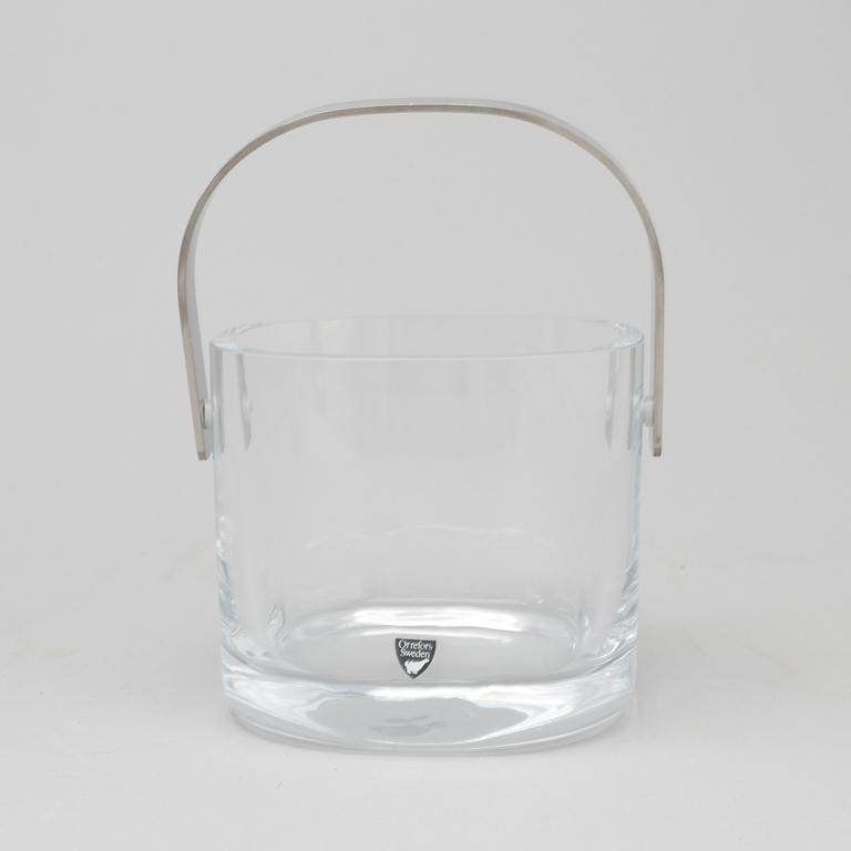 An ice bucket, designed by Olle Alberius for Orrefors, ca 1990.
