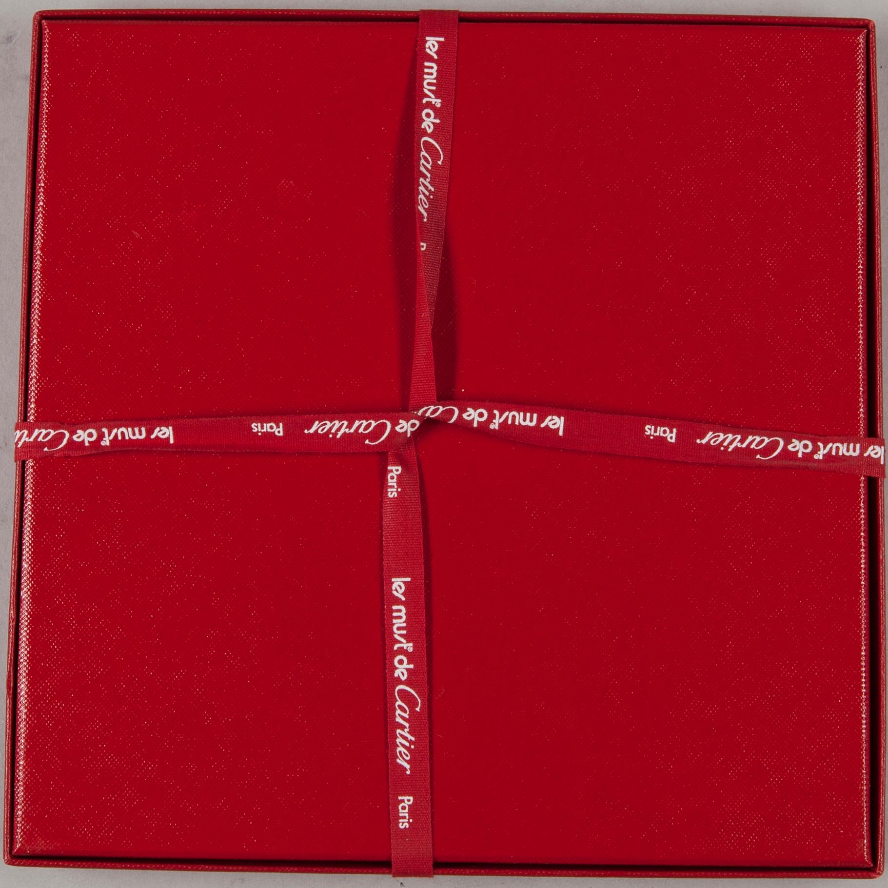 SCARF, Cartier.
