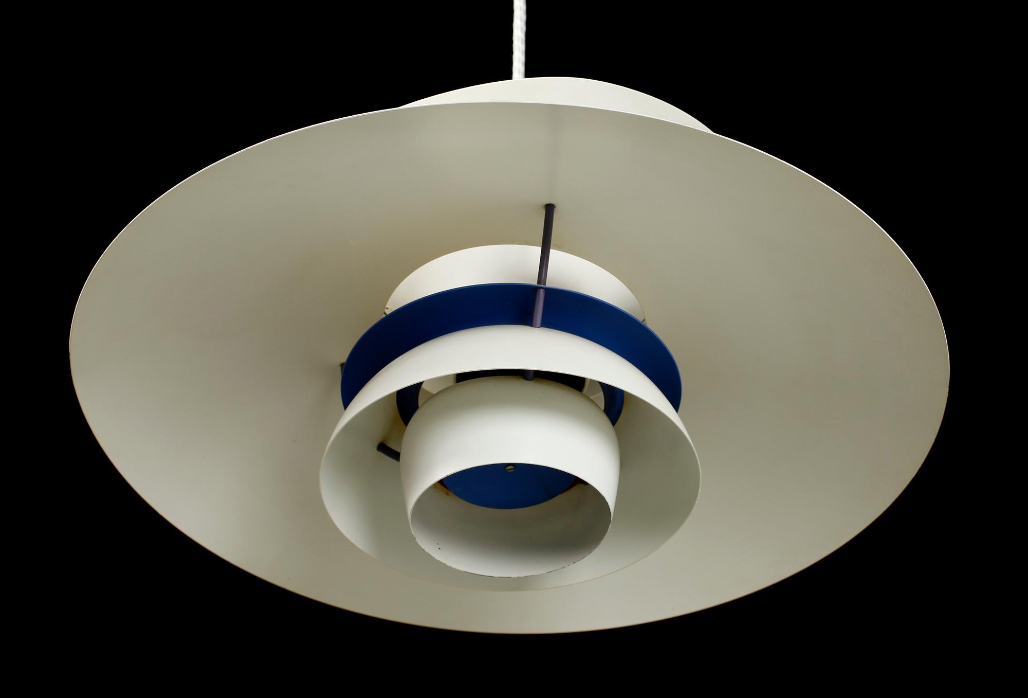 TAKLAMPA, PH-5, Poul Henningsen för Louis Poulsen, Danmark. Diam ca 50.