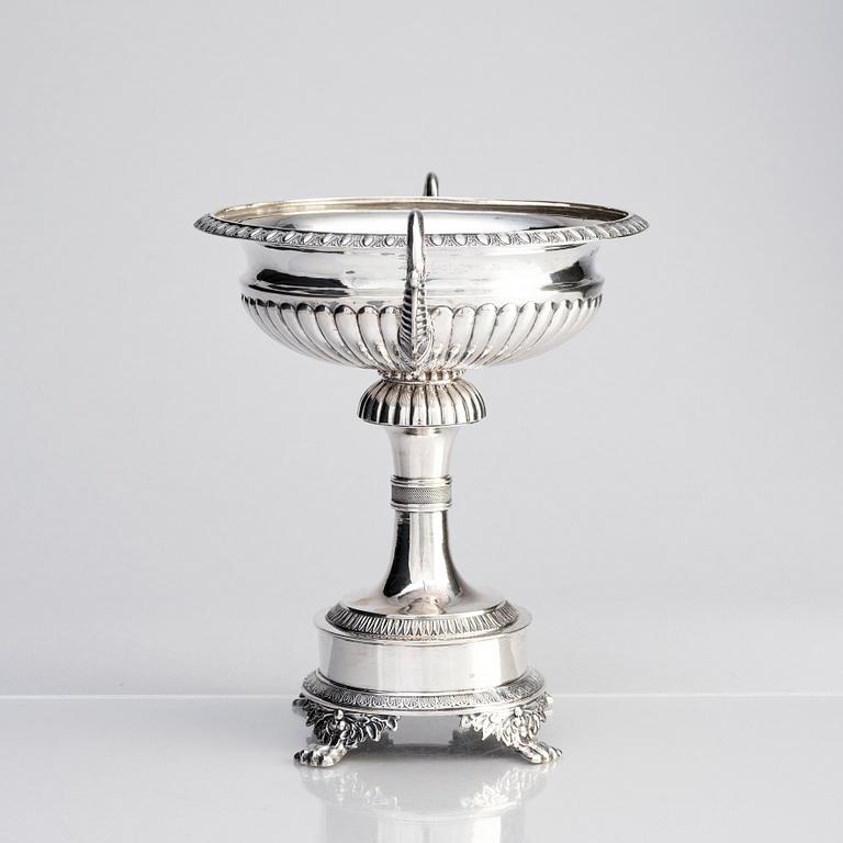 A Swedish silver bowl, mark of Gustaf Möllenborg, Stockholm 1829.