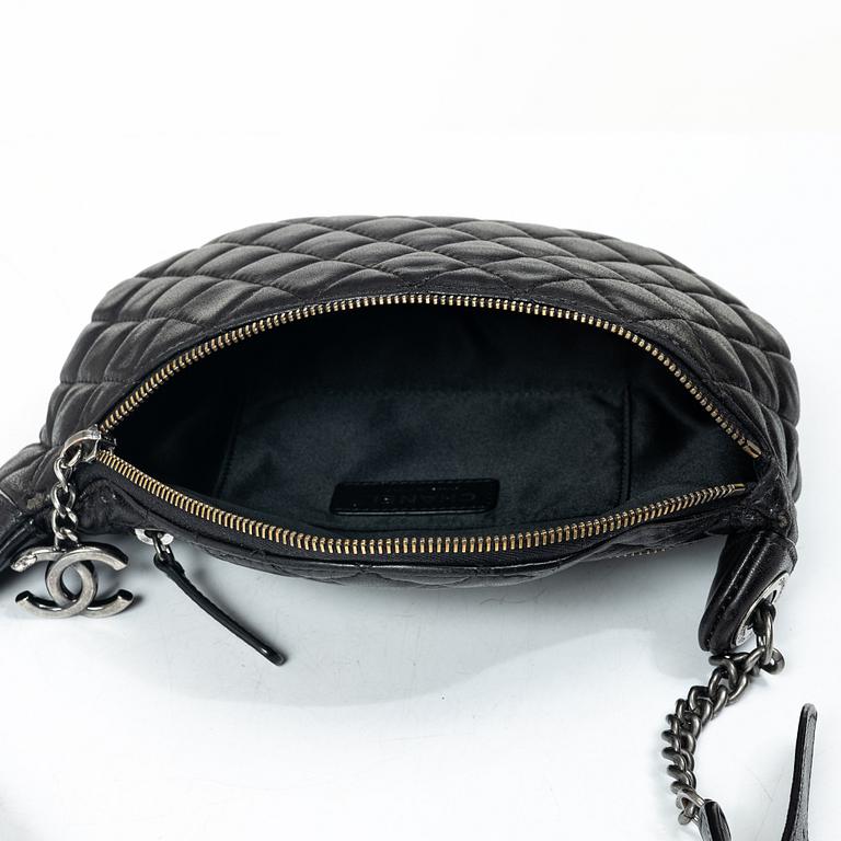 Chanel, waist bag, 2014.
