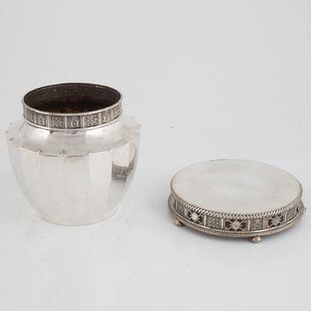 A Swedish Silver Vase with Stand, mark of CG Hallberg, Stockholm 1925.