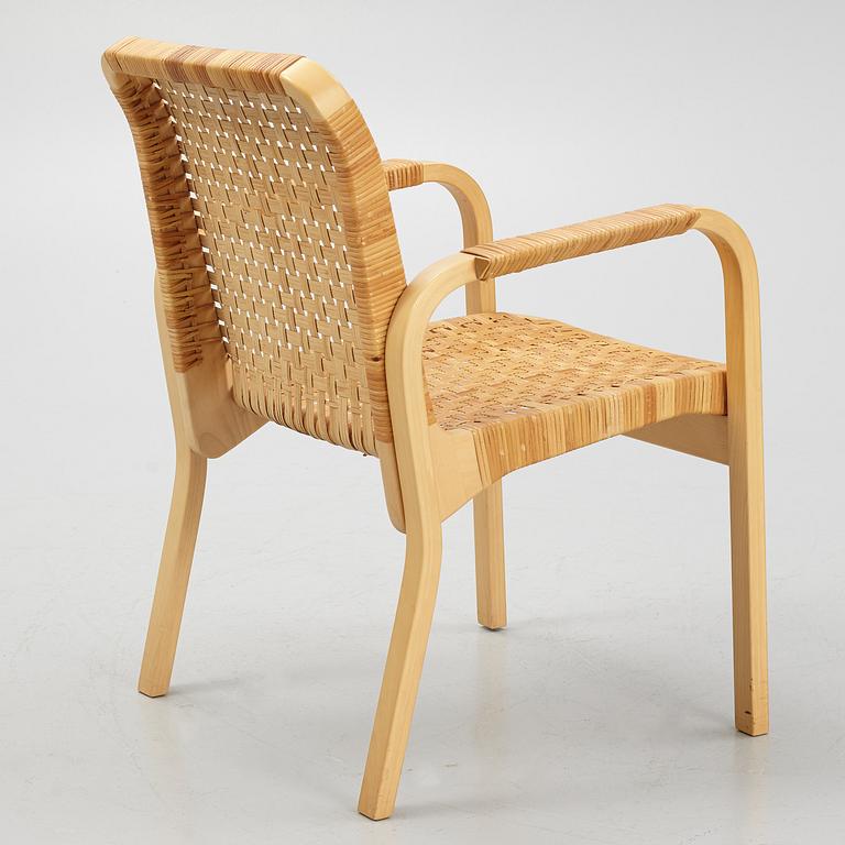 Alvar Aalto, a model 45 armchair, Artek, late 20the century.