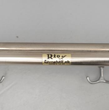 HATTHYLLA / KLÄDHÄNGARE, aluminium, "RIO", funkis, 1900-talets mitt.