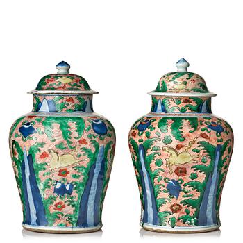 882. A pair of Transitional Wucai jars, 17th Century.