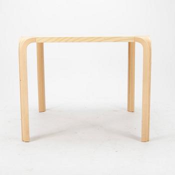 BORD, modell MX800c, Alvar Aalto, Artek 1900-talets slut.