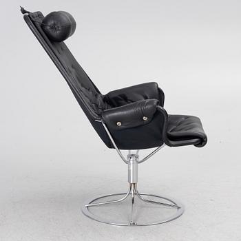 Bruno Mathsson, a 'Jetson' easy chair.