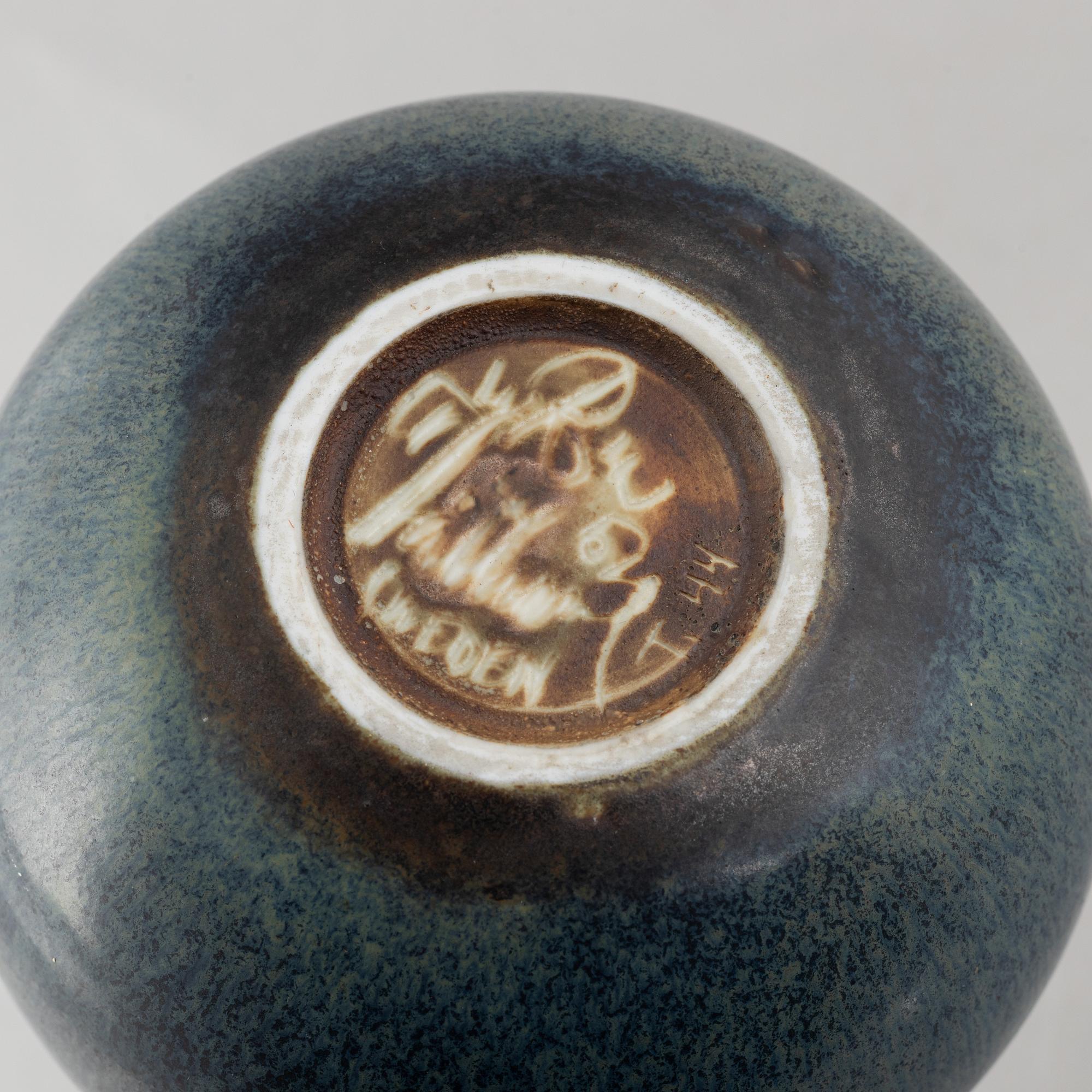 Carl-Harry Stålhane, a unique stoneware vase, Rörstrand 1962.