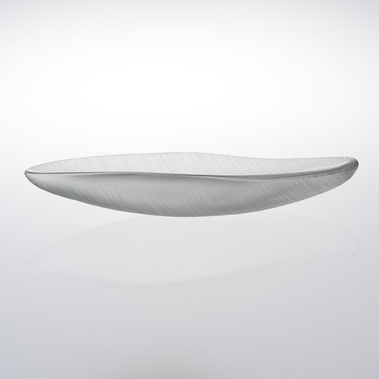 TAPIO WIRKKALA, BOWL. Sulka (Feather). Signed Tapio Wirkkala Iittala. Late 1950s.