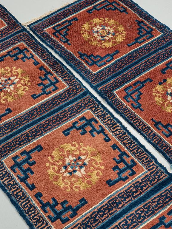 MEDITATIONS RUGS, 2 PIECES. Antique Ningxia. 122,5 x 62,5 and 302,5 x 62,5 cm. China late Qing dynasty.