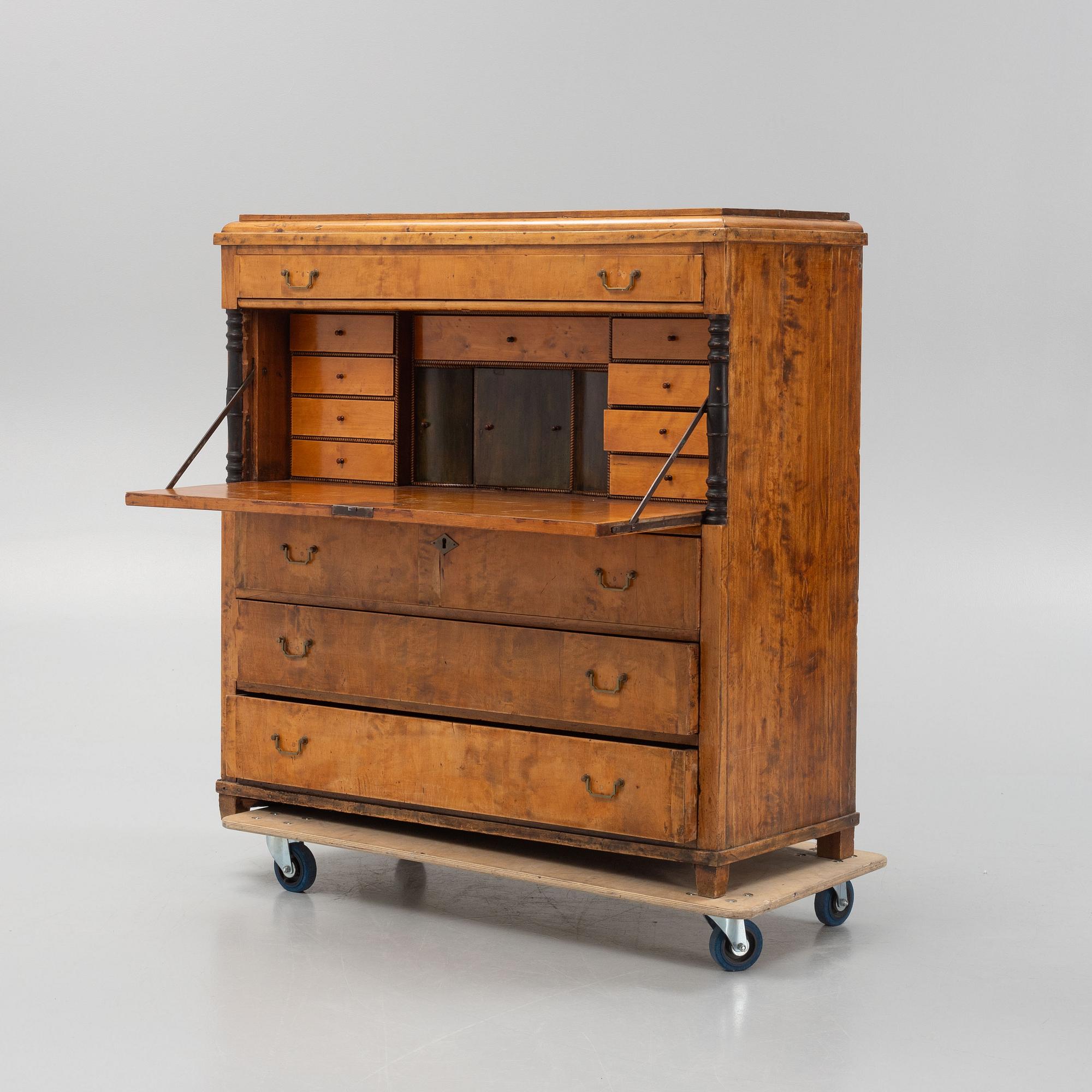Chiffonjé, 1800-tal.