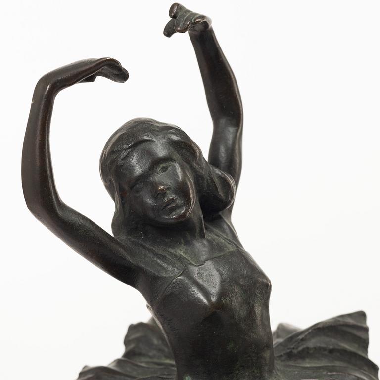 Greta von Braun-Gisenfeld, Dancer.