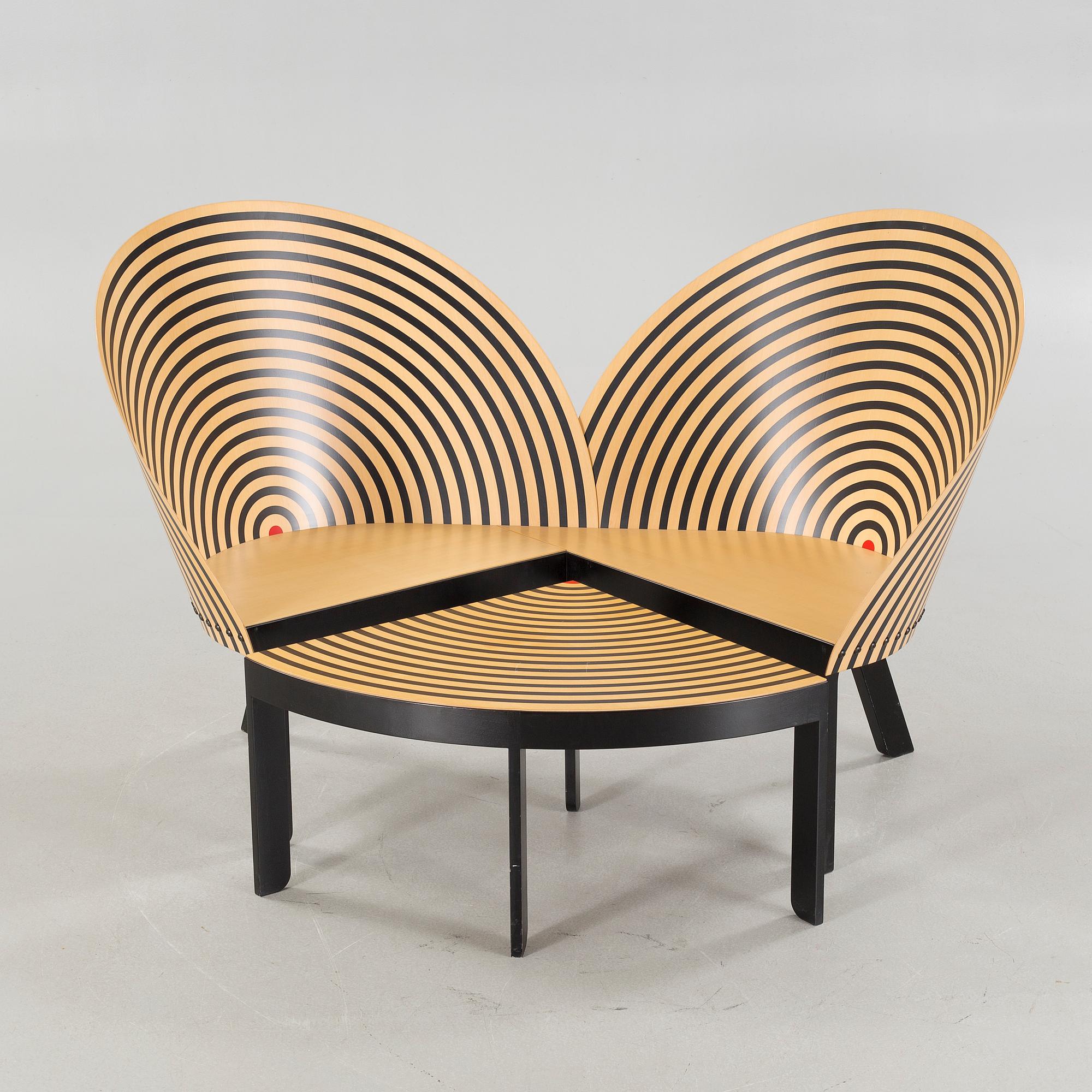 A bench and a table called "Bench for two" / 2600 & 2601, designed approx 1989 by Nanna Ditzel, by Frederica Stolefabrik.