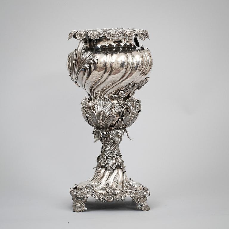 PRAKTPOKAL, silver, Gustaf Möllenborg, Stockholm 1847. Vikt c:a 3.000 g.