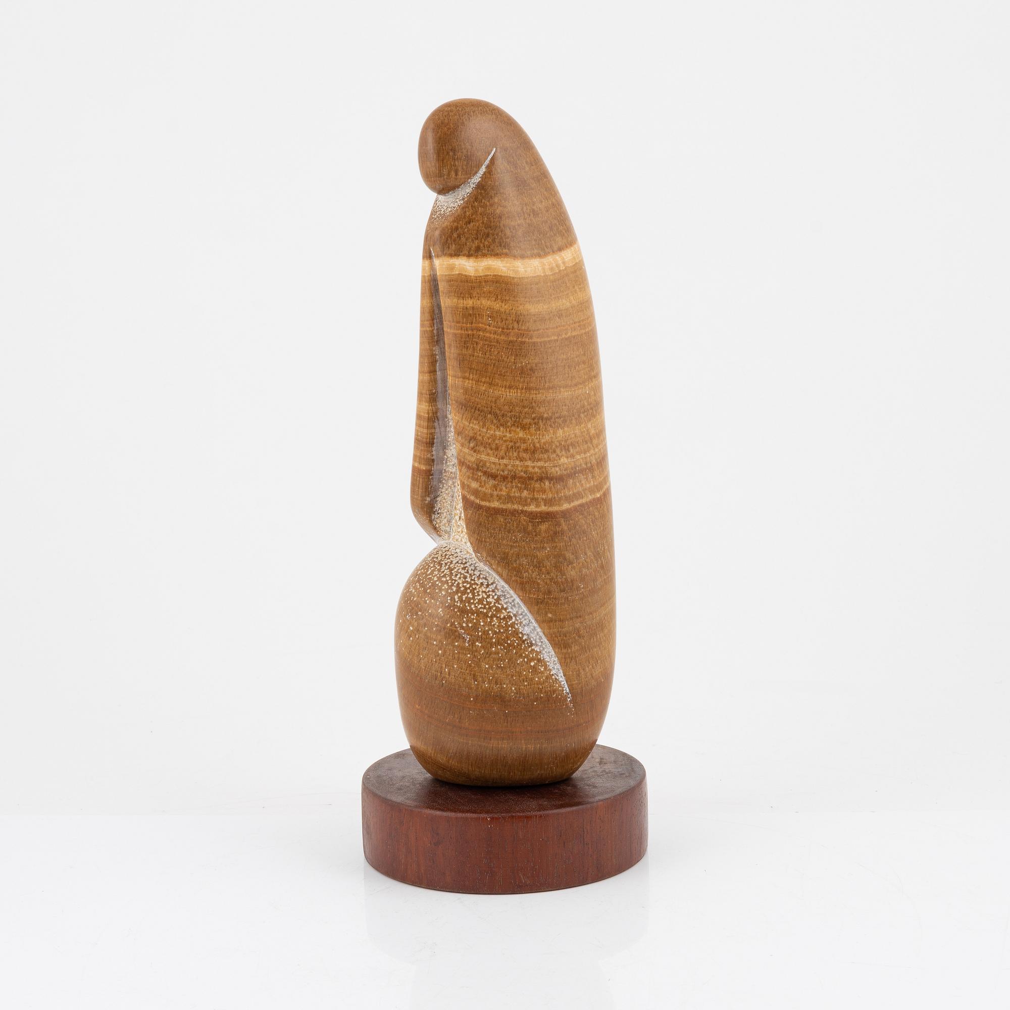 Chanathip Chaiyaiangkul, a sandstone sculpture, 2001.