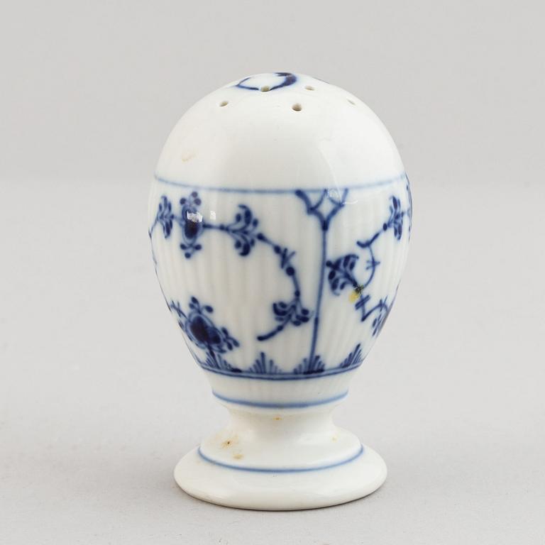 Royal Copenhagen, a 36 part porcelain service, 'Musselmalet' one part Meissen.