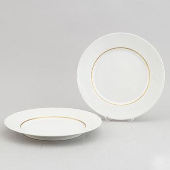 Louise Adelborg, Mat, kaffe- och teservis, Porslin, 110 delar, "Swedish Grace"/"Nationalservisen", Rörstrand.